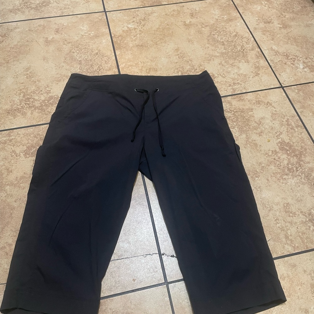 Columbia Black Sports Shorts